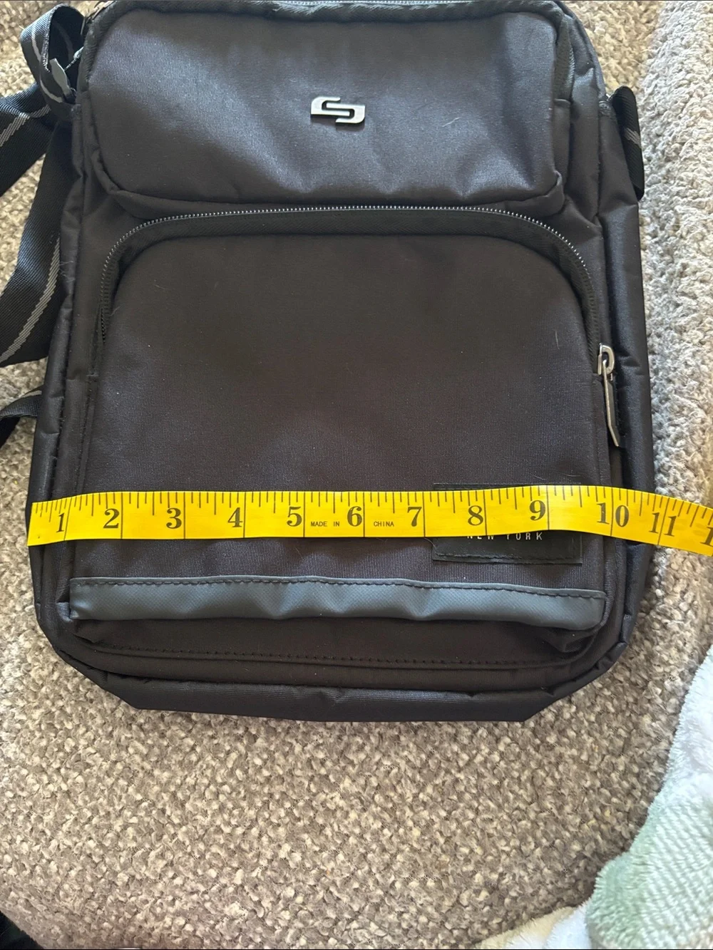 Solo New York commuter/computer laptop bag. Used but like new.